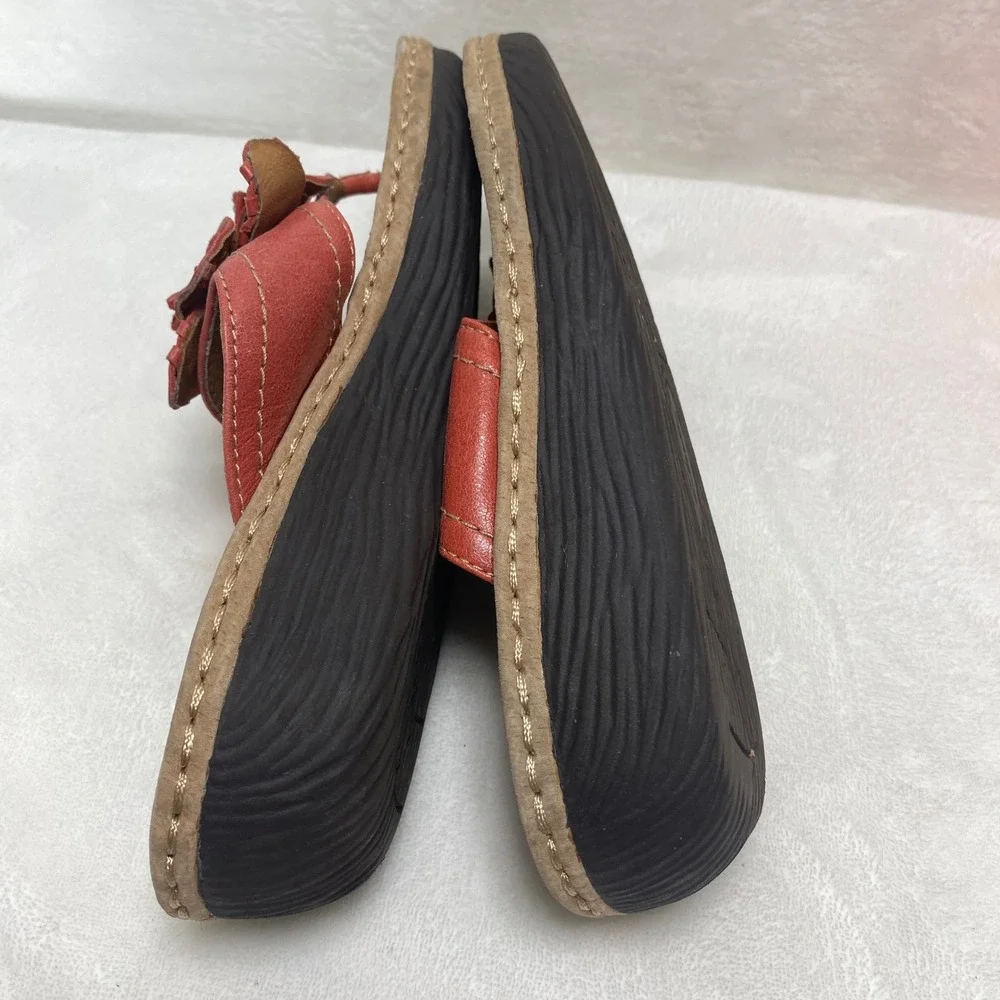 Clarks Artisan Womens Latin Palm Wedge Red Leather Floral Sandals Comfort Size 8